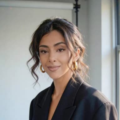 Hannah - Bridal Hairstylist